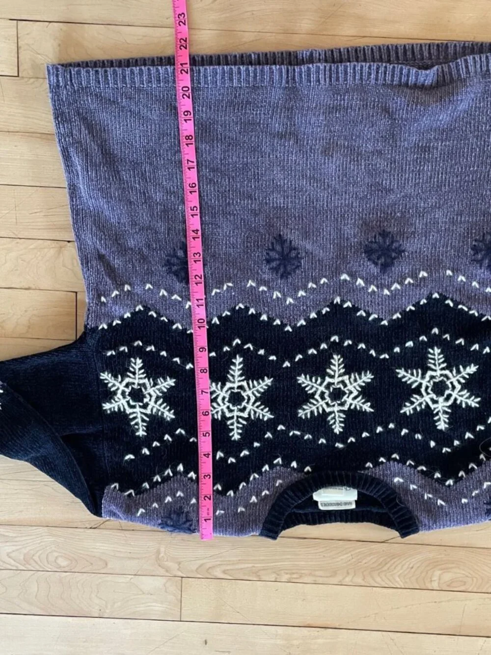 Vintage 90s Sweater Chenille Holiday Snowflake Purple XL Hand Embroidered Soft